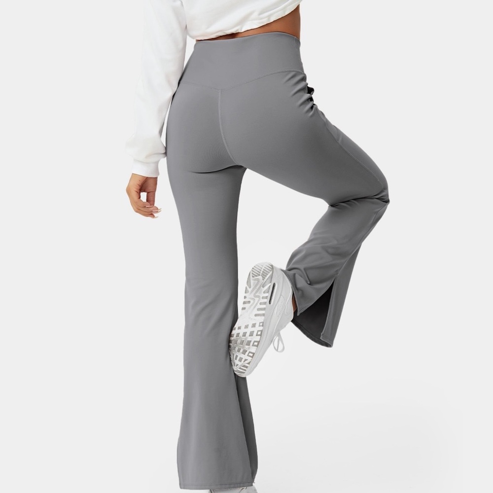 Halara Crossover Pocket Split Slit Hem, Flare Leggings, Size XS - Picture 7 of 8